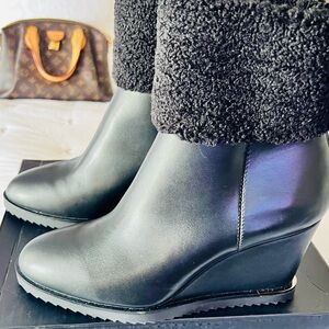 DKNYBlack Wedge  Boots Size 8